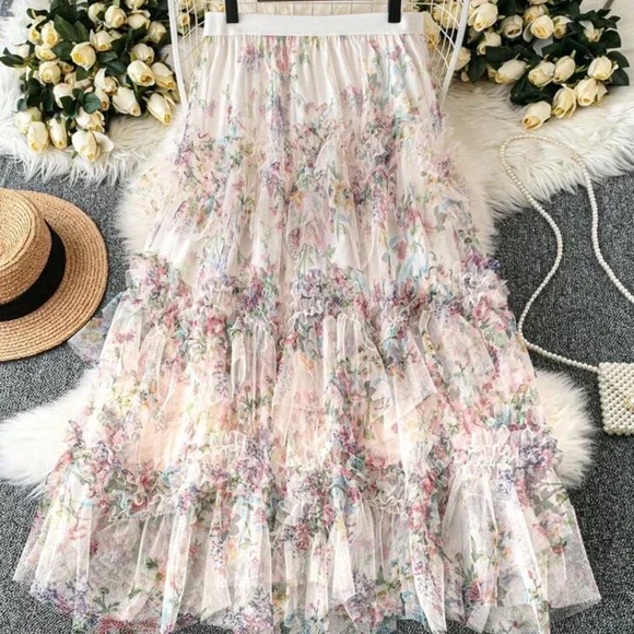 💐 PLUS Floral Tulle Skirt 💐 - Picture 3 of 5